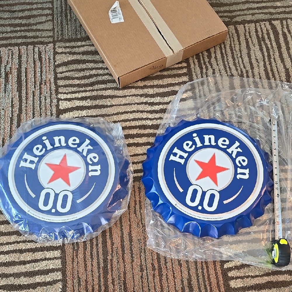 Heineken 0.0 Blue Bottle Cap Wall Decor